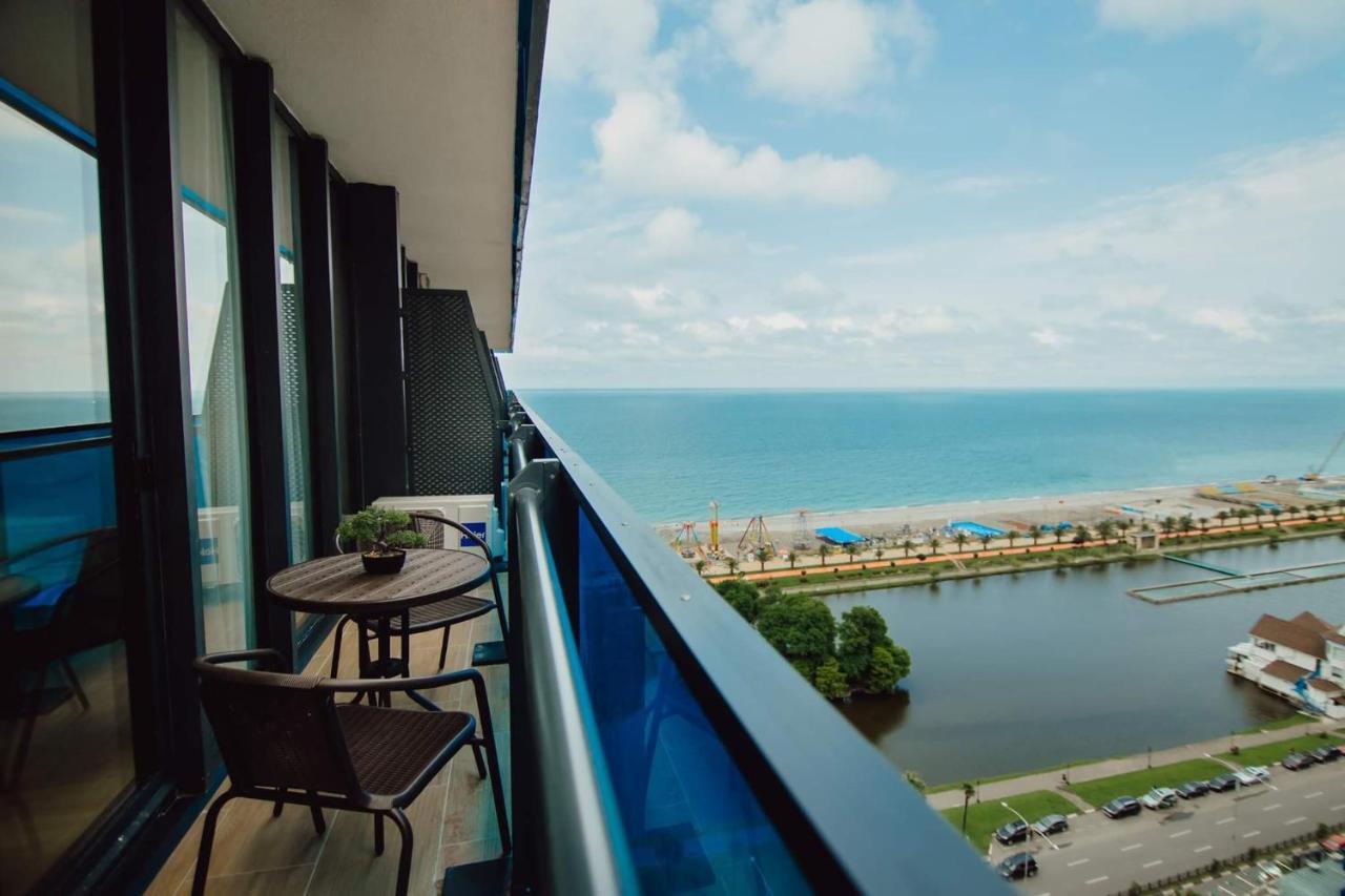 Nuage - 1St Line Sea View Apartments Batoemi Buitenkant foto